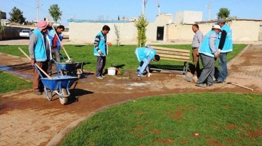 Ak&ccedil;akale&rsquo;de Parklar Piknik Masaları İle Donatılıyor