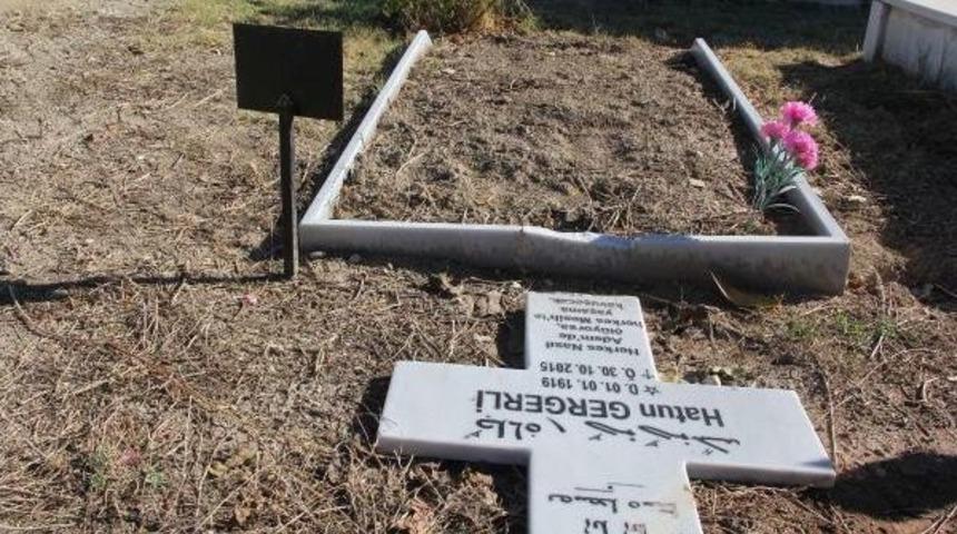 S&uuml;ryani Mezarlığındaki 9 Mezar Tahrip Edildi