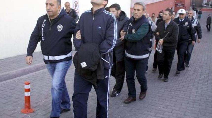 Ag&uuml;&rsquo;N&uuml;n 12 Personeli Mahkemeye Sevkedildi