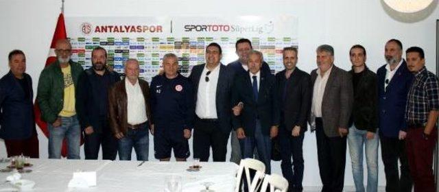 Antalyaspor Teknik Direktörü Çalımbay: 