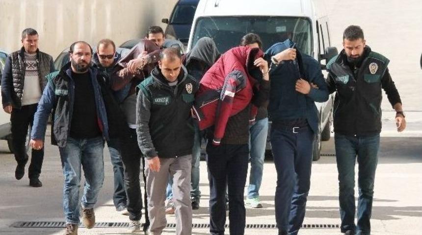 Elazığ&rsquo;da Uyuşturucu Taciri 5 Ş&uuml;pheli Yakalandı