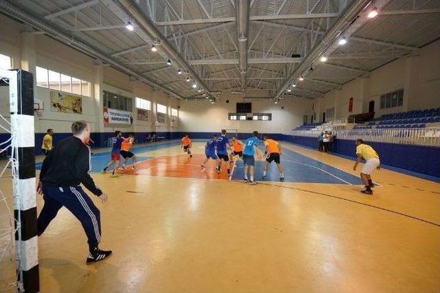 Adıyaman Hentbol Belediyespor, Gümüşhane Maçına Hazırlanıyor