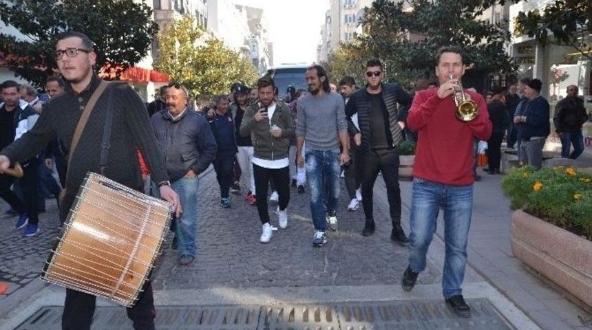 Taraftar Ve Balıkesirspor Lokma Hayrında Buluştu