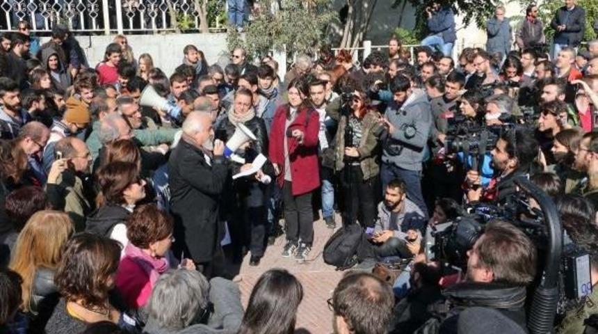 Beyazıt'ta  "khk" Ve "ihra&ccedil;" Protestosu