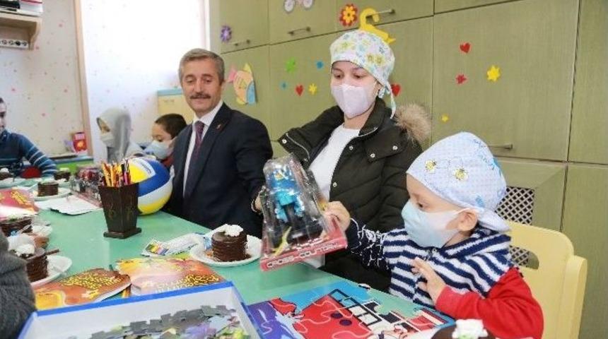 L&ouml;semili &Ccedil;ocuklara Moral Ziyareti