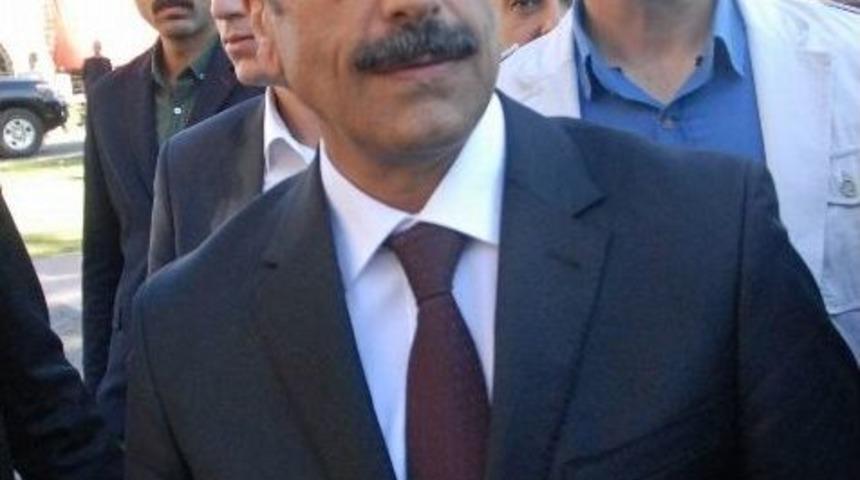 Diyarbakır B&uuml;y&uuml;kşehir Belediyesi&rsquo;ne Kayyum Olarak Atanan Atilla&rsquo;dan Tehdit &Ccedil;ıkışı