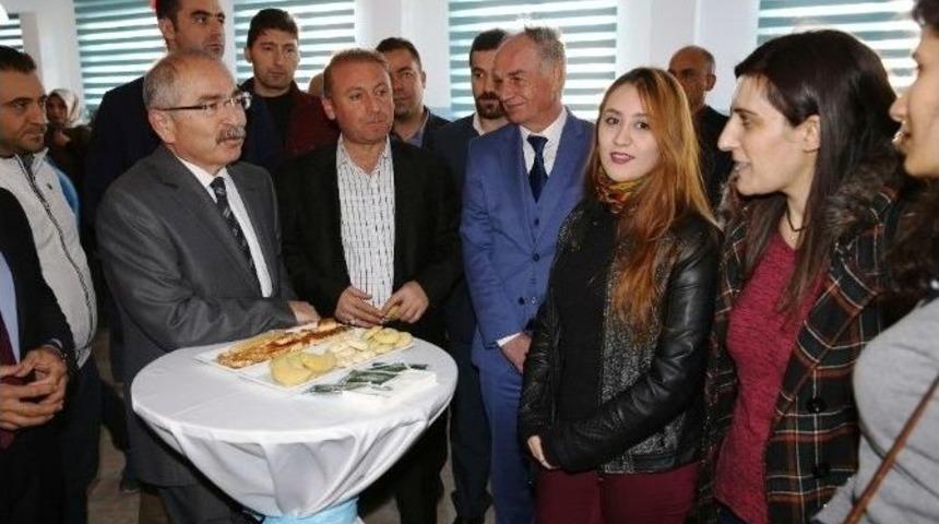 15 Temmuz Şehidinin Adı K&uuml;t&uuml;phaneye Verildi