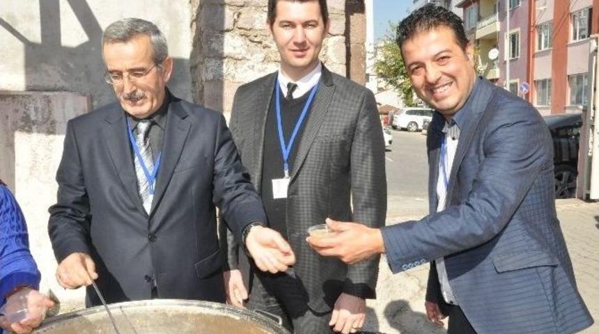 Hacıilbey Lisesinde &Ouml;ğrencilere Aşure Hayrı