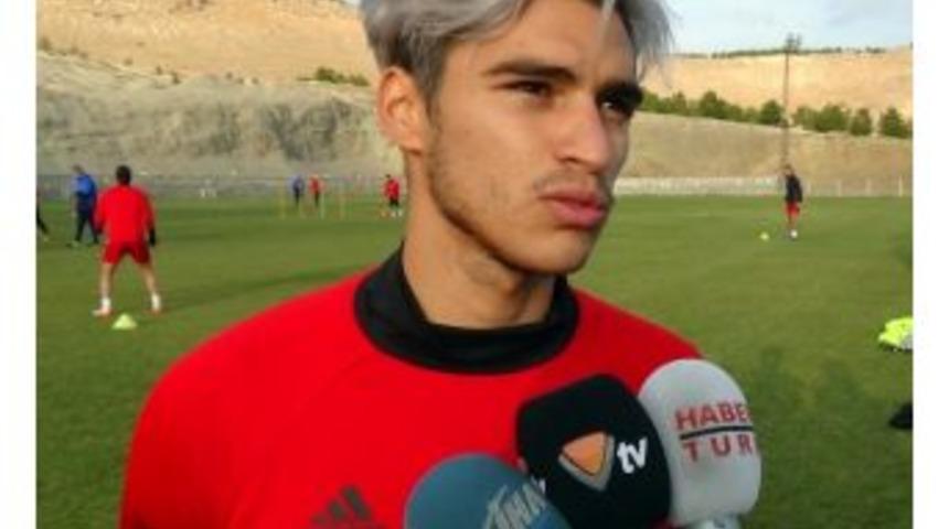 Murat Ak&ccedil;a: "bu Ligde Rakip Olarak Kendimizi G&ouml;r&uuml;yoruz"