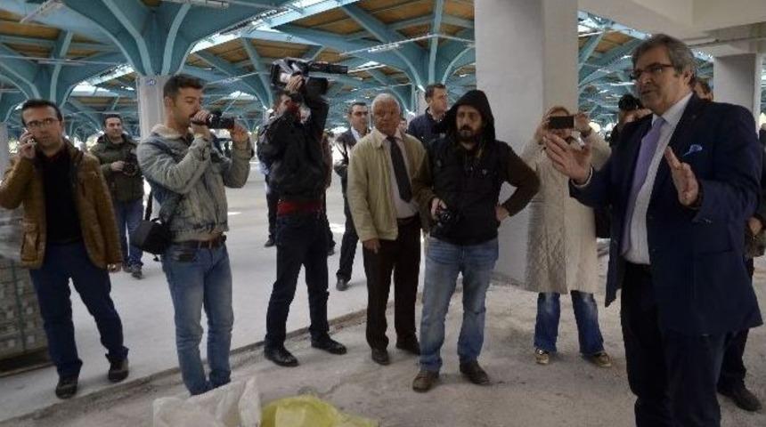 Kapalı Pazar Yeri Ve Yaşam Alanı G&ouml;r&uuml;c&uuml;ye &Ccedil;ıktı