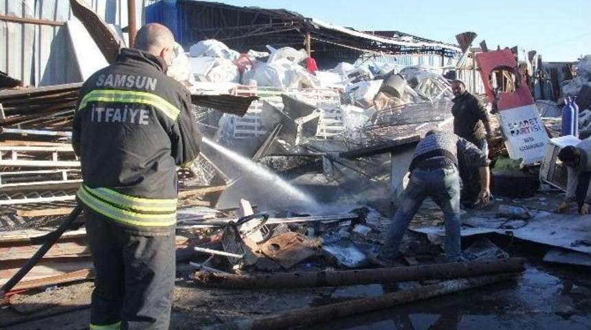 Bafra&rsquo;da Hurdacı Arastasında Yangın