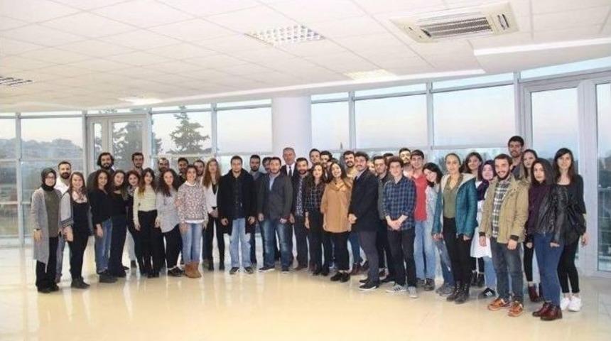 Başkan Işık, &Uuml;niversite &Ouml;ğrencileri İle Buluştu