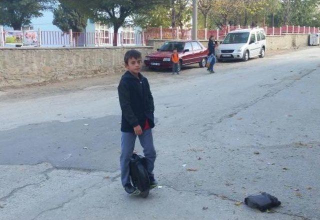 Yiğit, Okula ‘Solowheel’ Ile Gidip Geliyor 1