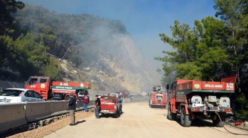 Antalya&rsquo;da Orman Yangını