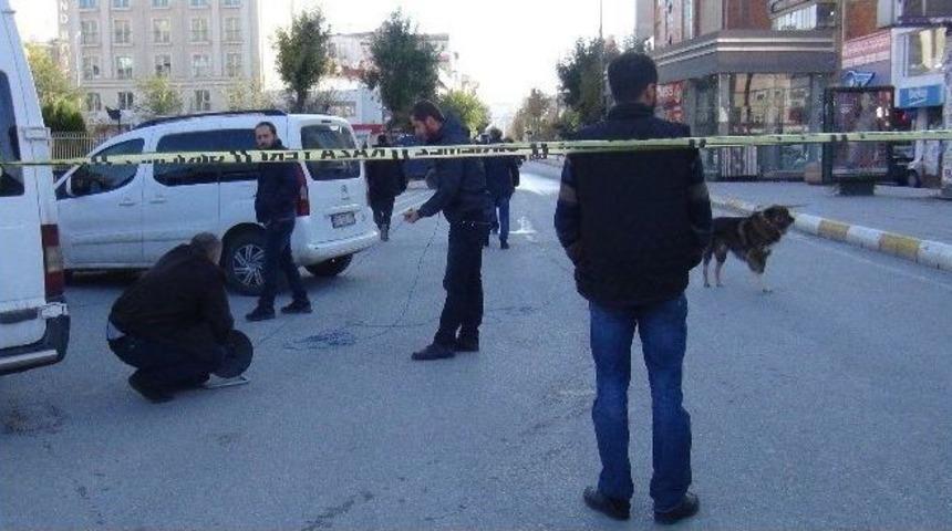 Van&rsquo;da Ş&uuml;pheli Paket Alarmı