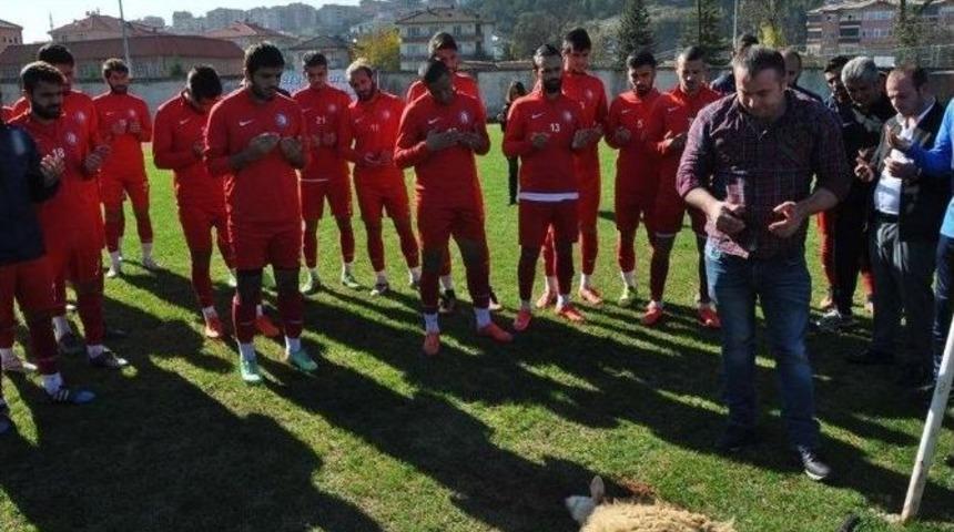 Bartınpsor&rsquo;da Şansızlığı Yenmek İ&ccedil;in Kurban Kesildi