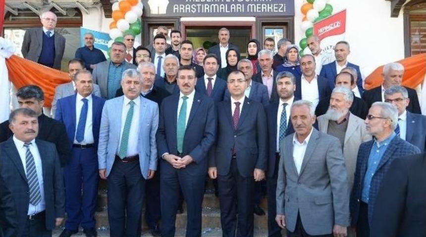 Malatya&rsquo;da Medeniyet Ve Sanat Merkezi A&ccedil;ıldı