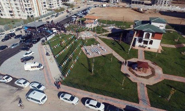 Malatya’da Medeniyet Ve Sanat Merkezi Açıldı