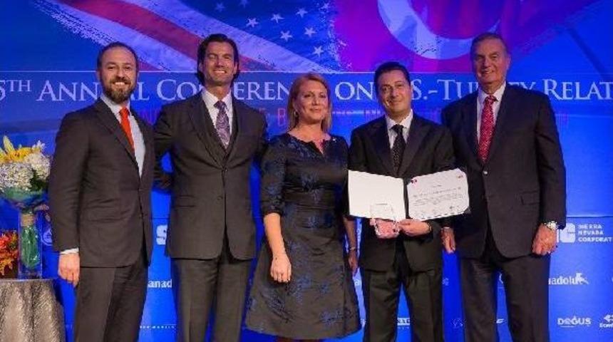 Comodo Mustafa V. Ko&ccedil; Liderlik &Ouml;d&uuml;l&uuml;n&uuml;n Sahibi Oldu