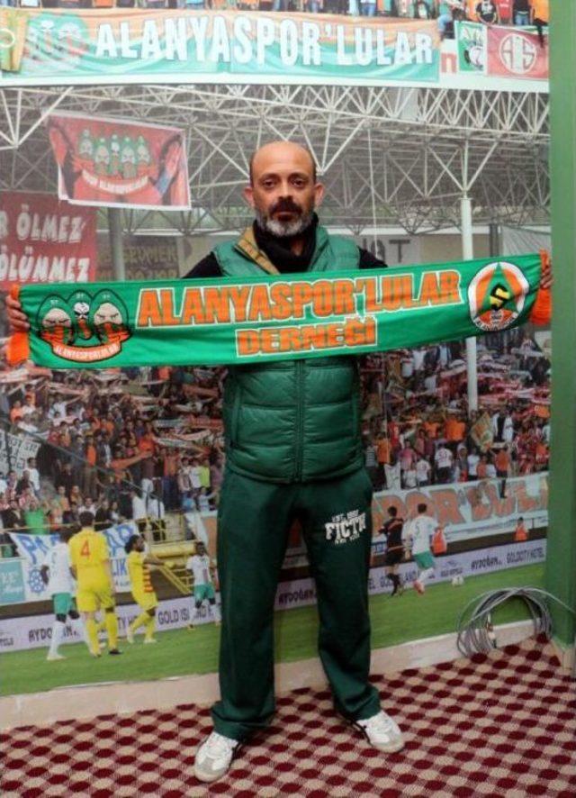 Aytemiz Alanyaspor Taraftarı Galibiyet Için Dua Etti