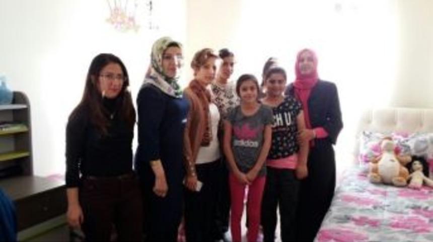 Song&uuml;l Aktaş, &Ccedil;ocuk Evlerini Ziyaretlerine Devam Ediyor