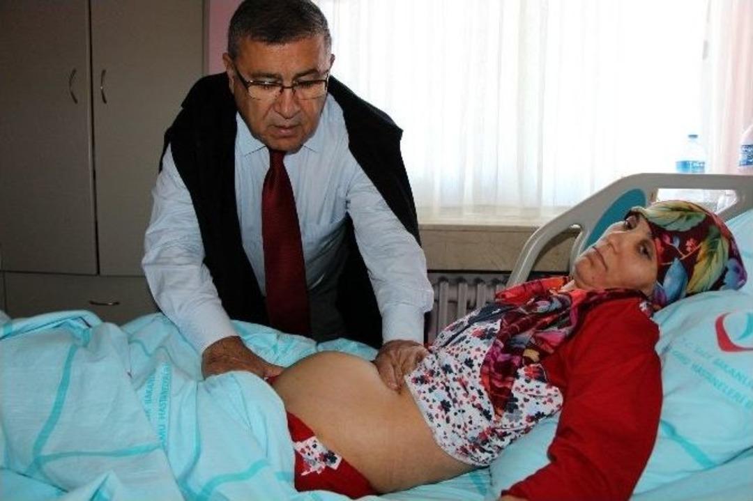 Şişen Karnından &Ccedil;ıkanlar Şaşırttı