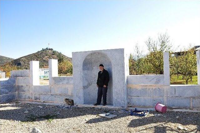 Antik Çağlarda Kullanılan Mermerle Cami İnşa Ediyor