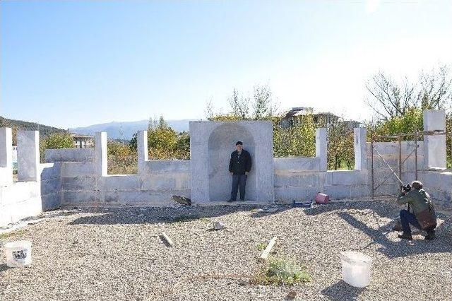 Antik Çağlarda Kullanılan Mermerle Cami İnşa Ediyor