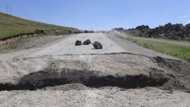 Terör Nedeniyle Kapatılan Doğubayazıt- Çaldıran Yolu Açıldı