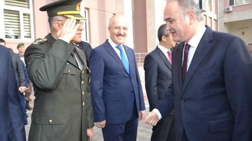 Bakan &Ouml;zl&uuml; Balıkesir&rsquo;de