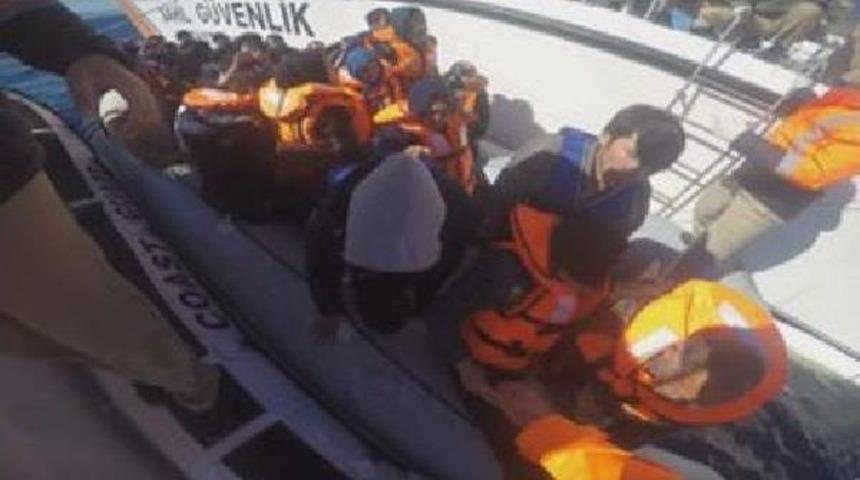 Kuşadası A&ccedil;ıklarında 47 M&uuml;lteci Yakalandı