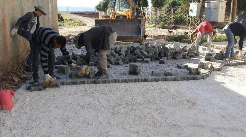 Eyy&uuml;biye Belediyesi Yol Yapımına Devam Ediyor