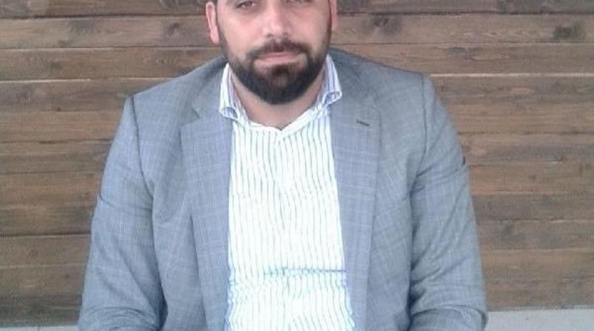 M&uuml;ezzin Cep Telefonu Y&uuml;z&uuml;nden Ezanı Bir Saat Erken Okudu