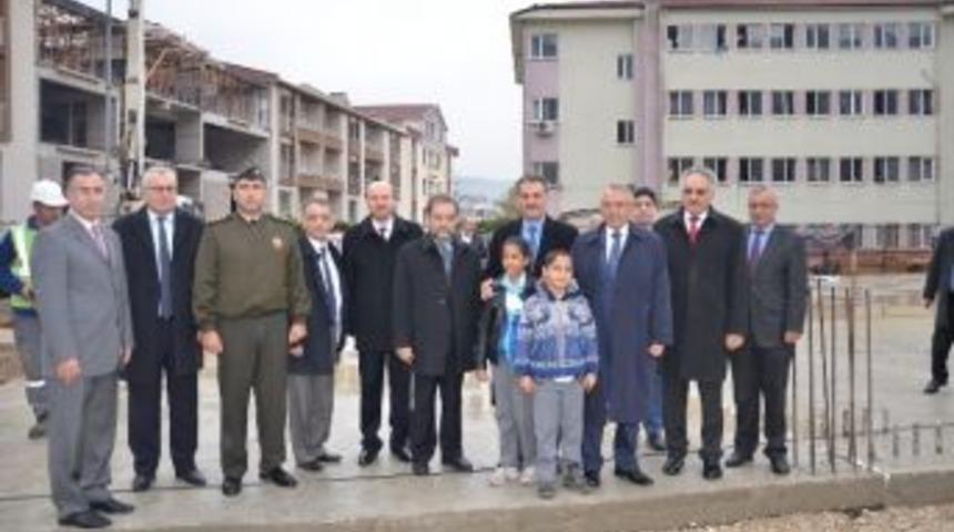 Gemlik&rsquo;e Bir Spor Salonu Daha