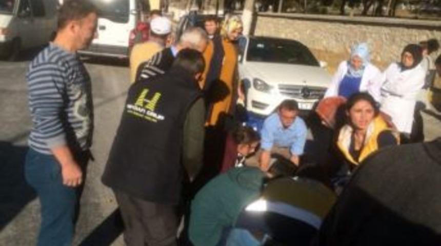 Boz&uuml;y&uuml;k&rsquo;te Trafik Kazası: 1 Yaralı