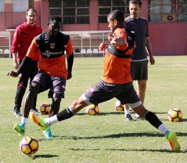 Adanaspor H&uuml;cum &Ccedil;alıştı 2
