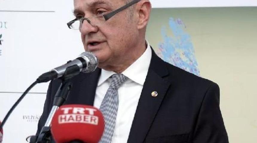 Ayvalık'taki Hasat G&uuml;nleri 'zeytine Minnet' Y&uuml;r&uuml;y&uuml;ş&uuml;yle Başladı