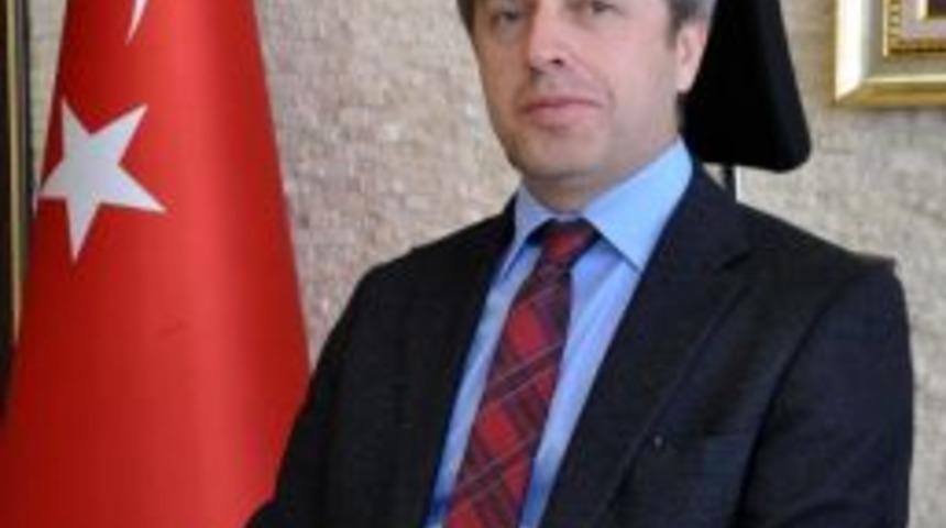 Bitlis Valisi &Ccedil;ınar: Siyaset Adı Altında  Taşeron &Ouml;rg&uuml;t&uuml;n Uşaklığını Yapmaktalar