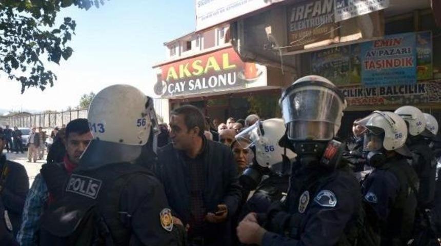 Siirt'te Esnaftan Kepenk Kapatmasını Isteyen 6 Kişi G&ouml;zaltında