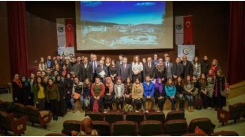 Balkanlar&rsquo;da T&uuml;rk Tarihi Ve Edebiyatı&rsquo;nın İzleri Konuşuldu