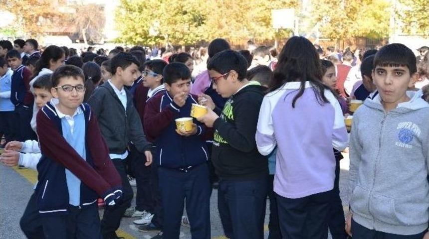 Atat&uuml;rk Ortaokulundan Aşure Etkinliği