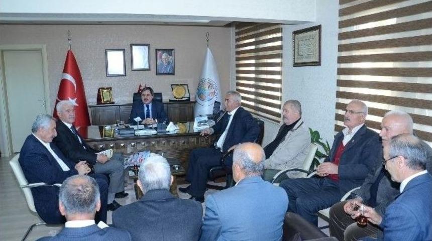 Gaziler Darende İl&ccedil;esini Gezdi