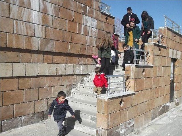 Miniklerdan Cami Ve Kur’an Kursuna Ziyaret