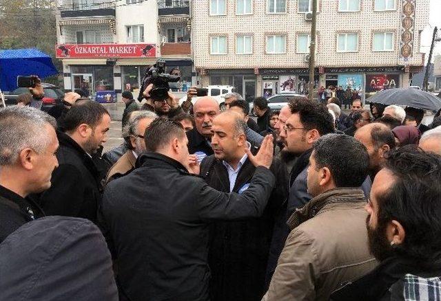 Bursa’da Hdp’li Grubun İzinsiz Basın Açıklamasına Polis Müdahale Etti