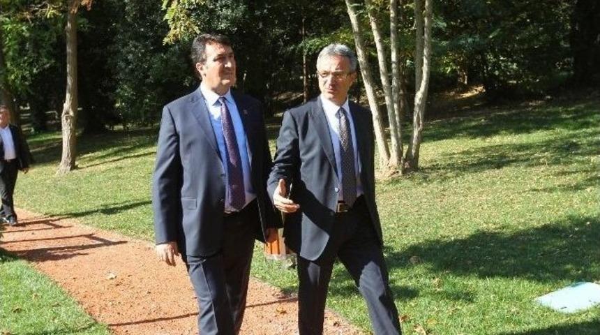 Başkan K&ouml;şker, Bursa İl&ccedil;e Belediye Başkanı D&uuml;ndar&rsquo;ı Ağırladı