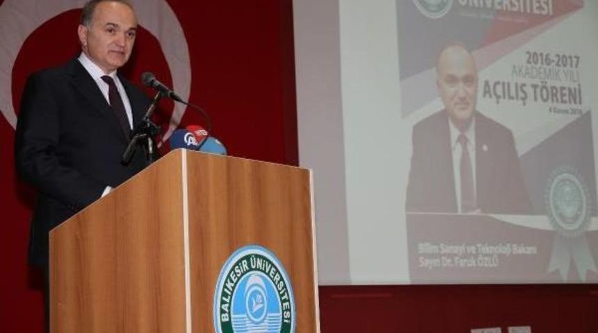 Bakan &Ouml;zl&uuml;'den Akademik Yıl A&ccedil;ılışında Başkanlık Mesajı