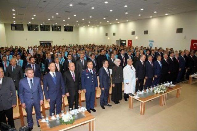 Bakan Özlü'den Akademik Yıl Açılışında Başkanlık Mesajı