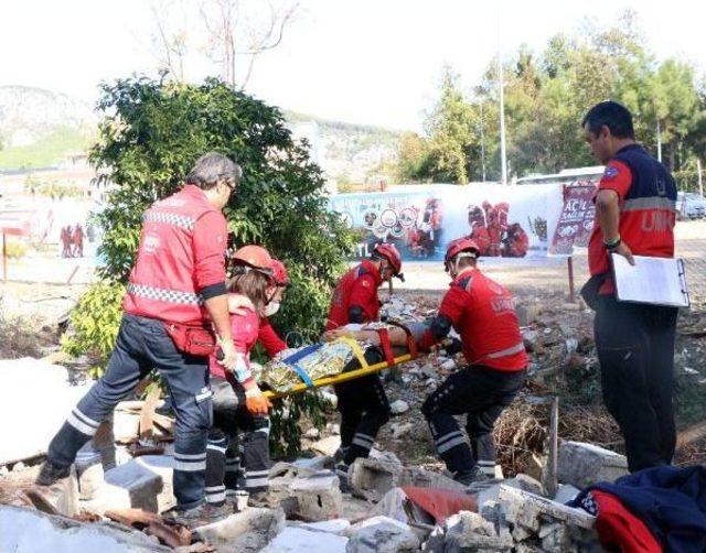 Uluslararası Acil Sağlık Olimpiyatları Kemer'de Başladı