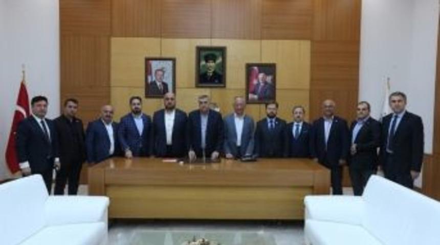 Başkan To&ccedil;oğlu T&uuml;msiad &Uuml;yeleri İle Bir Araya Geldi