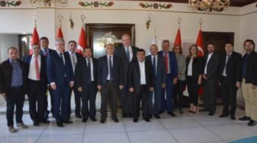 Hamm Belediye Başkanı Thomas Hunsteger Petermann, Vali Aziz Yıldırım&rsquo;ı Ziyaret Etti